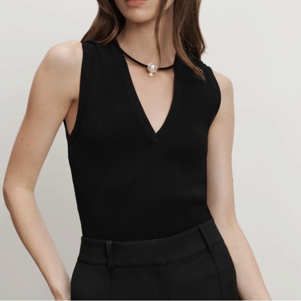 Veronica Beard ribbed V neck tank XS